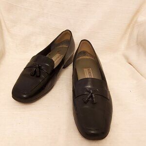 NORDSTROM Classic Black Leather Tassel Loafers-Woman Size 8